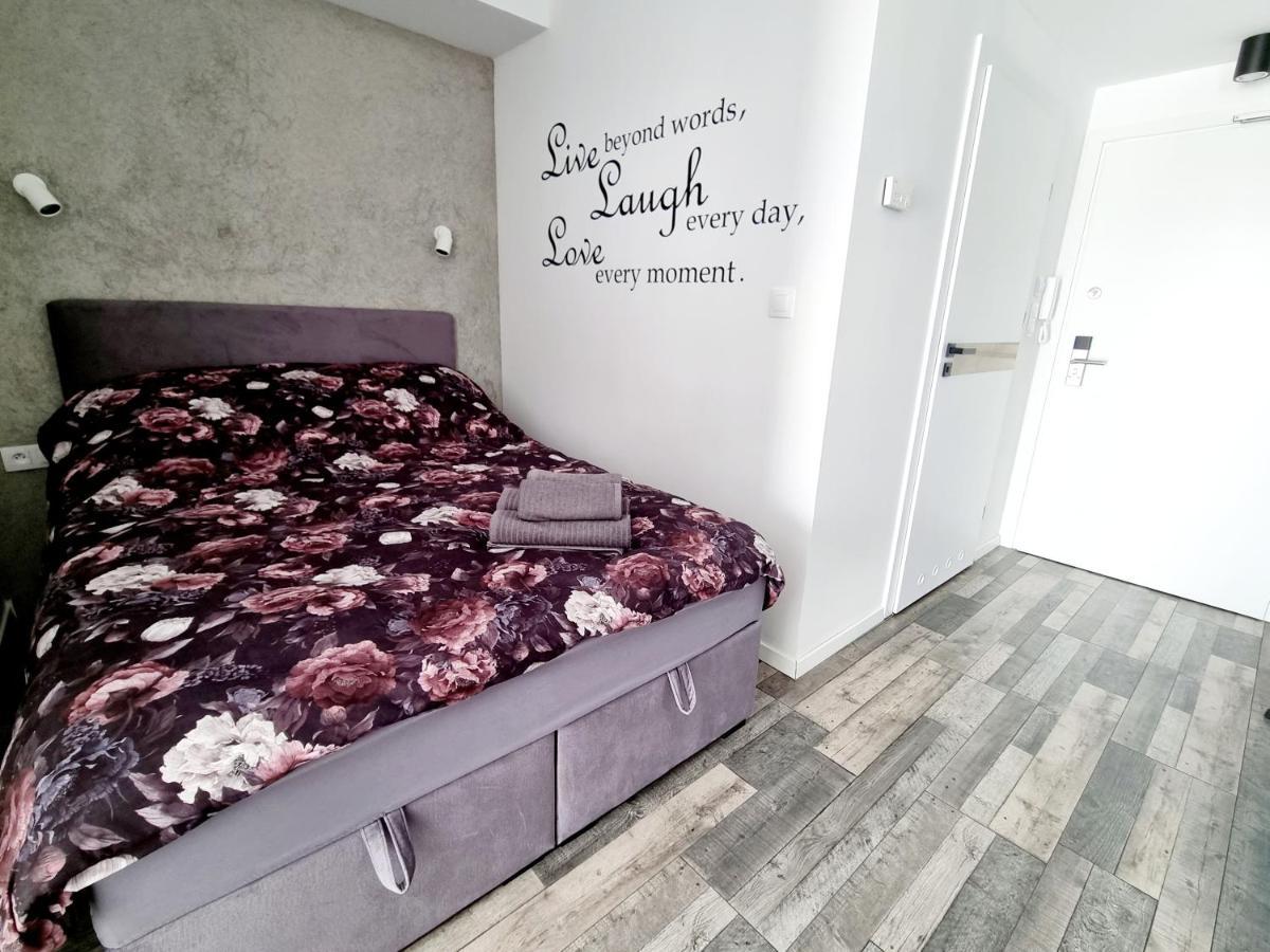 Apartamenty Przystanek Plaza サルビノボ エクステリア 写真