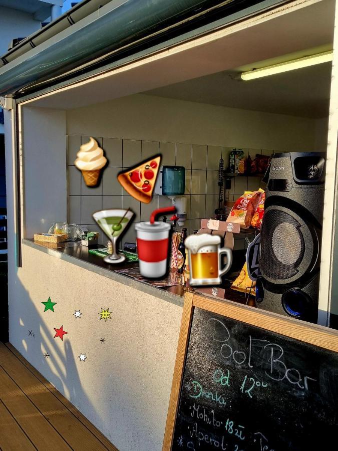 Apartamenty Przystanek Plaza サルビノボ エクステリア 写真