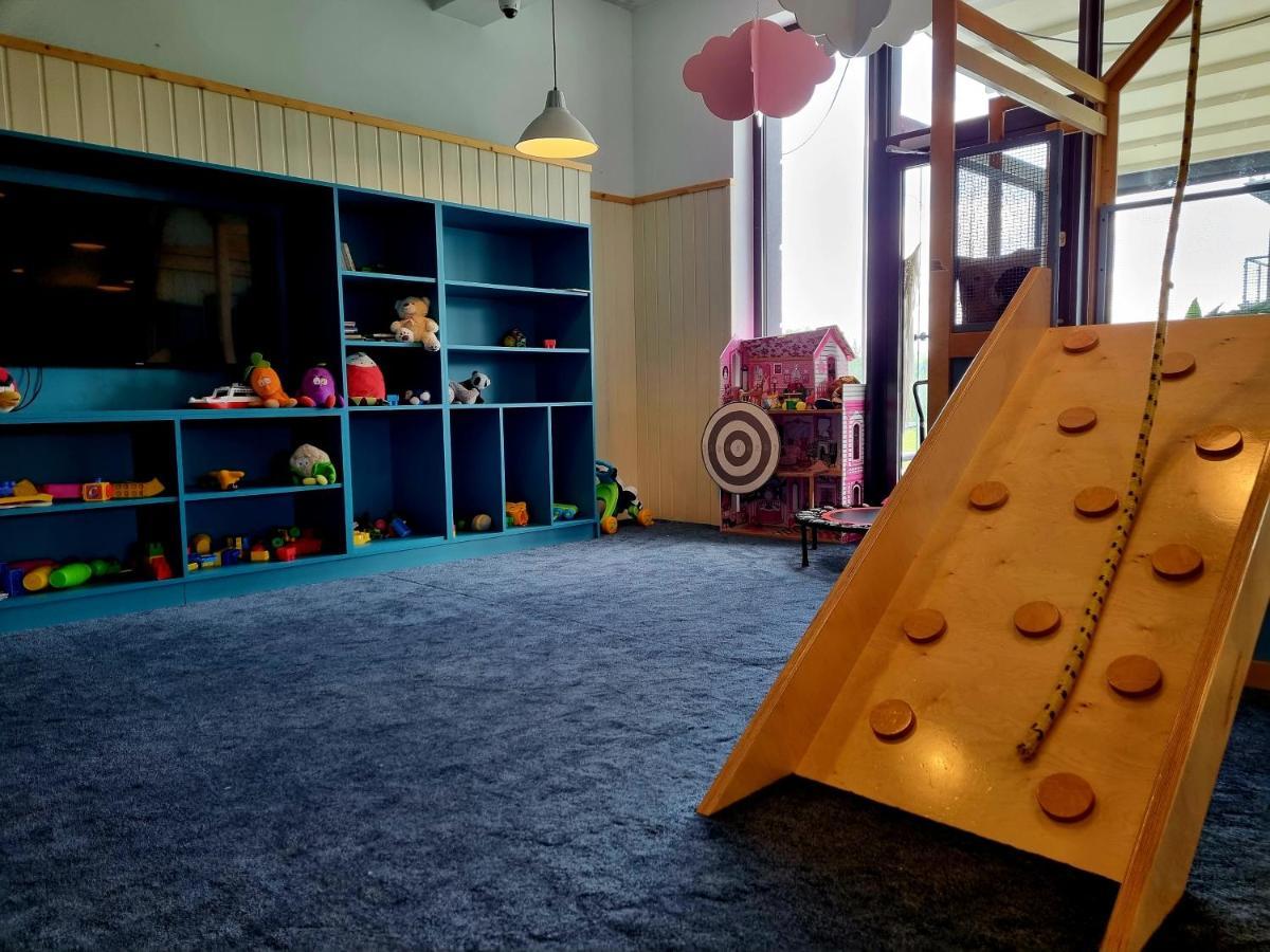 Apartamenty Przystanek Plaza サルビノボ エクステリア 写真